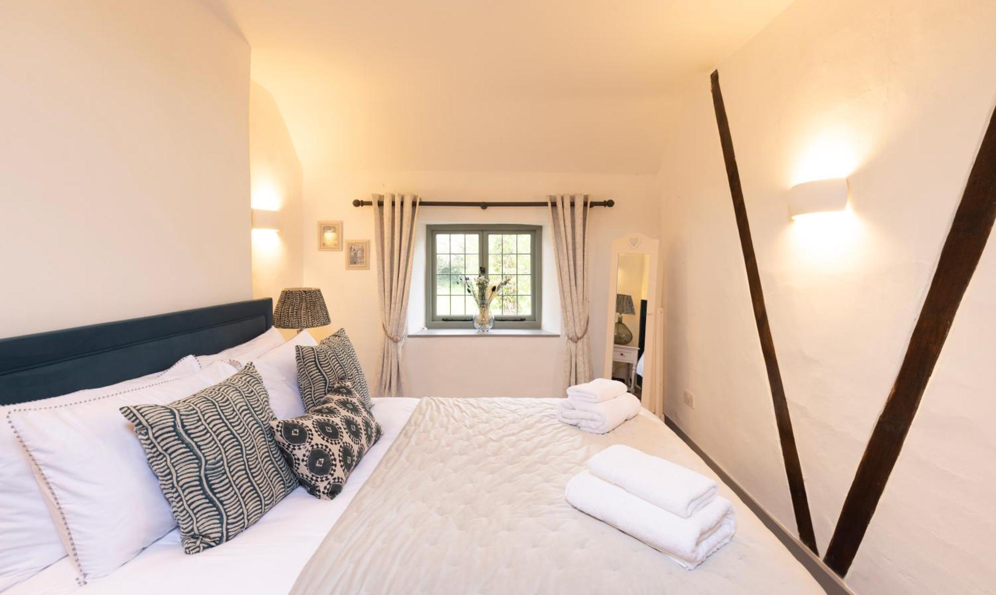 Cotswold Cottage With Hot Tub Bledington Экстерьер фото
