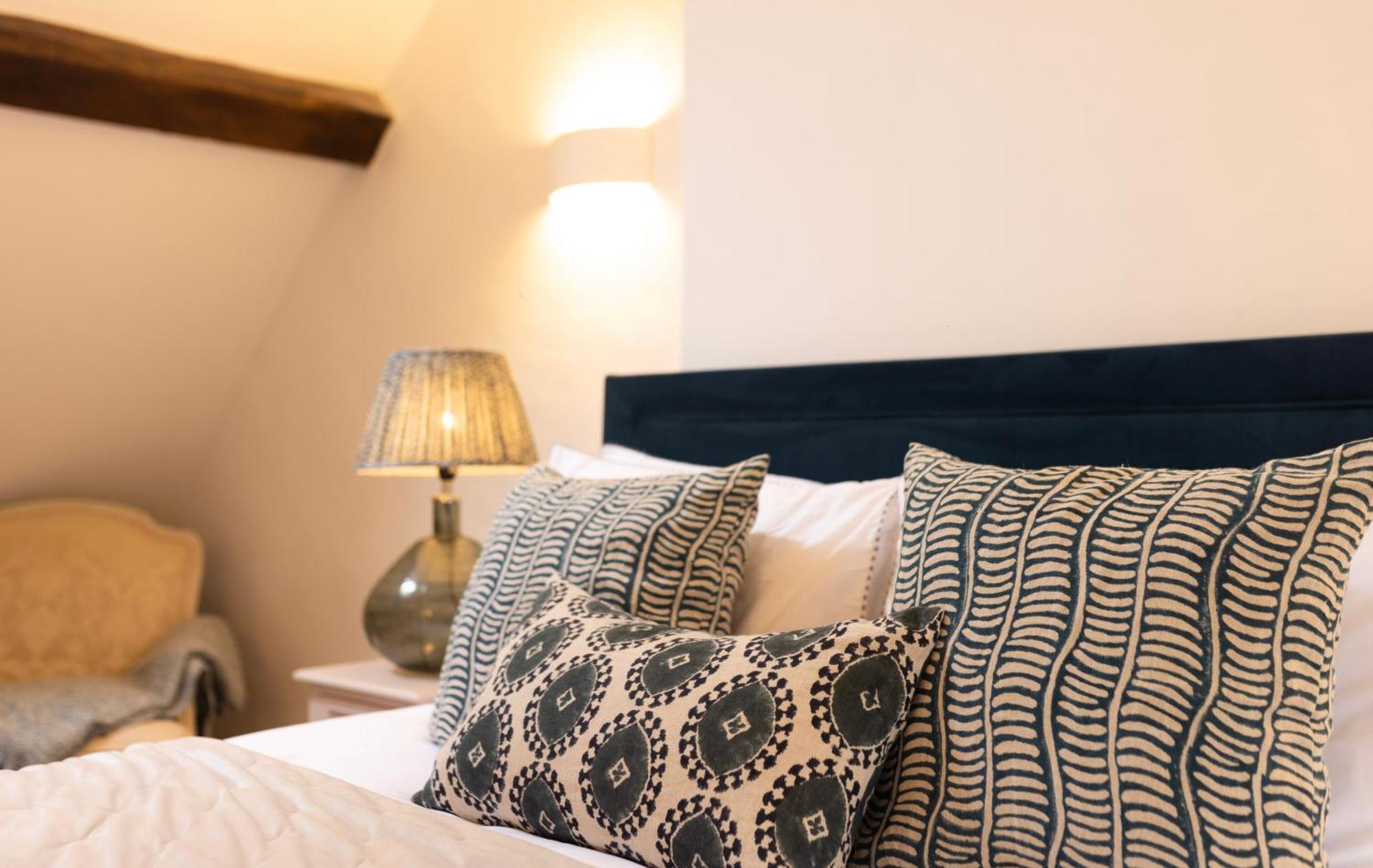 Cotswold Cottage With Hot Tub Bledington Экстерьер фото